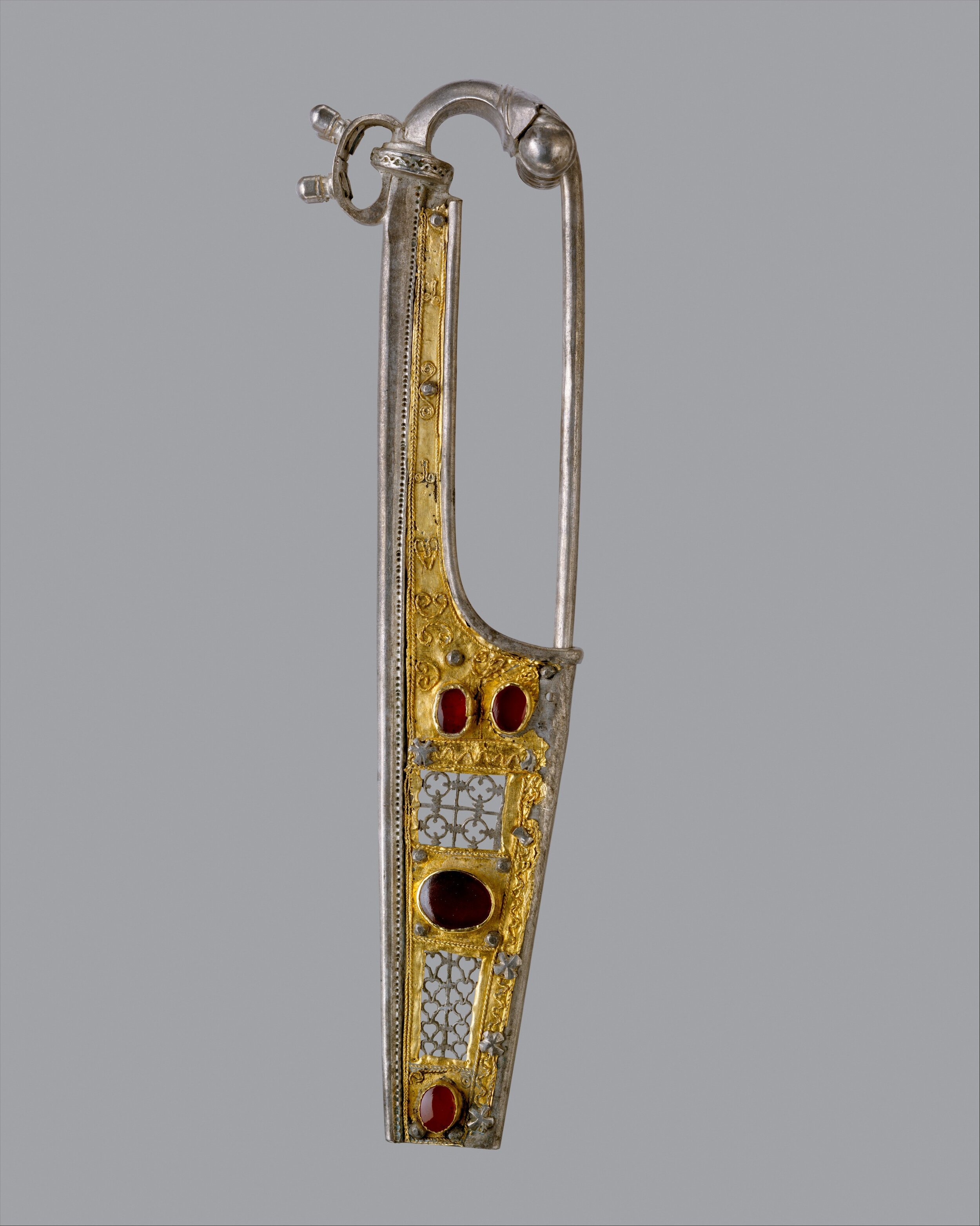 Wing brooch that would have sat fetchingly on the shoulder, 100 or 200 CE, courtesy of the MET.