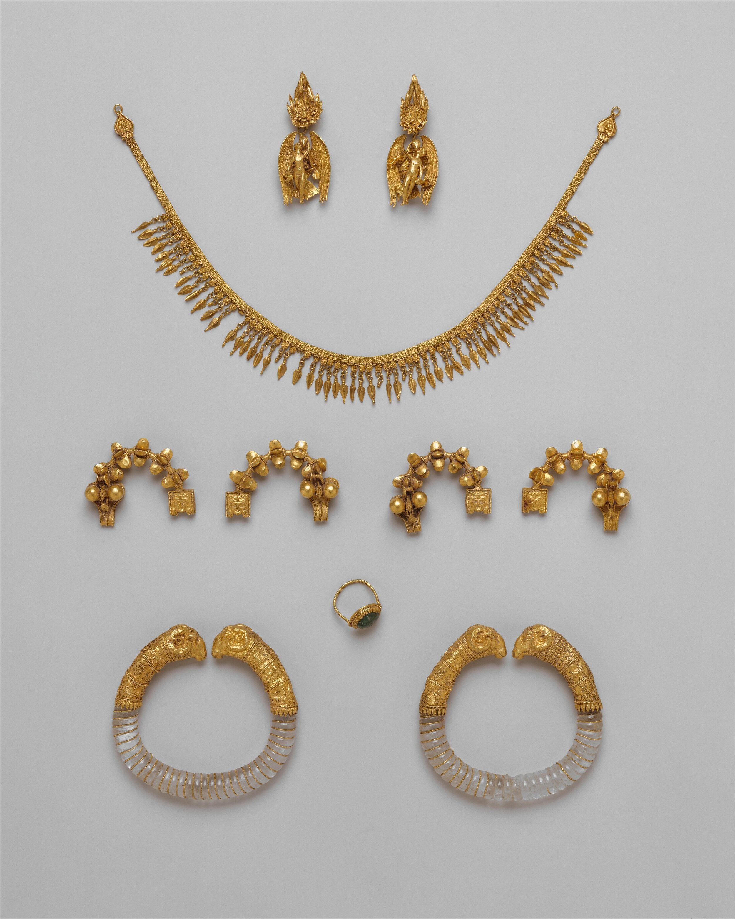 Some Hellenistic gold jewelry. I'll take two.