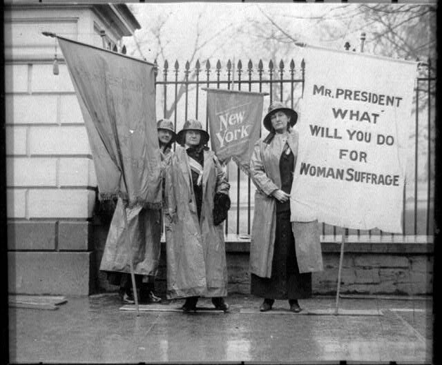 Picketing in the rain_LOC.jpg