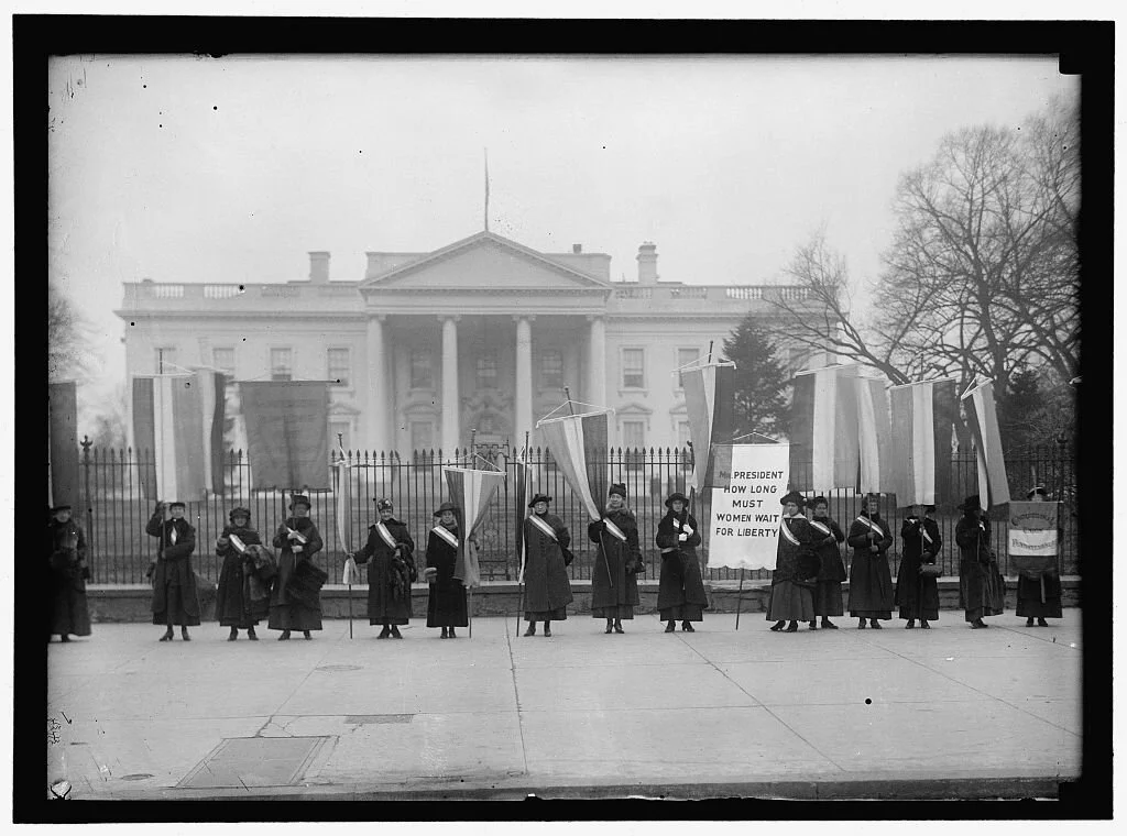 Picketing white house_LOC.jpg