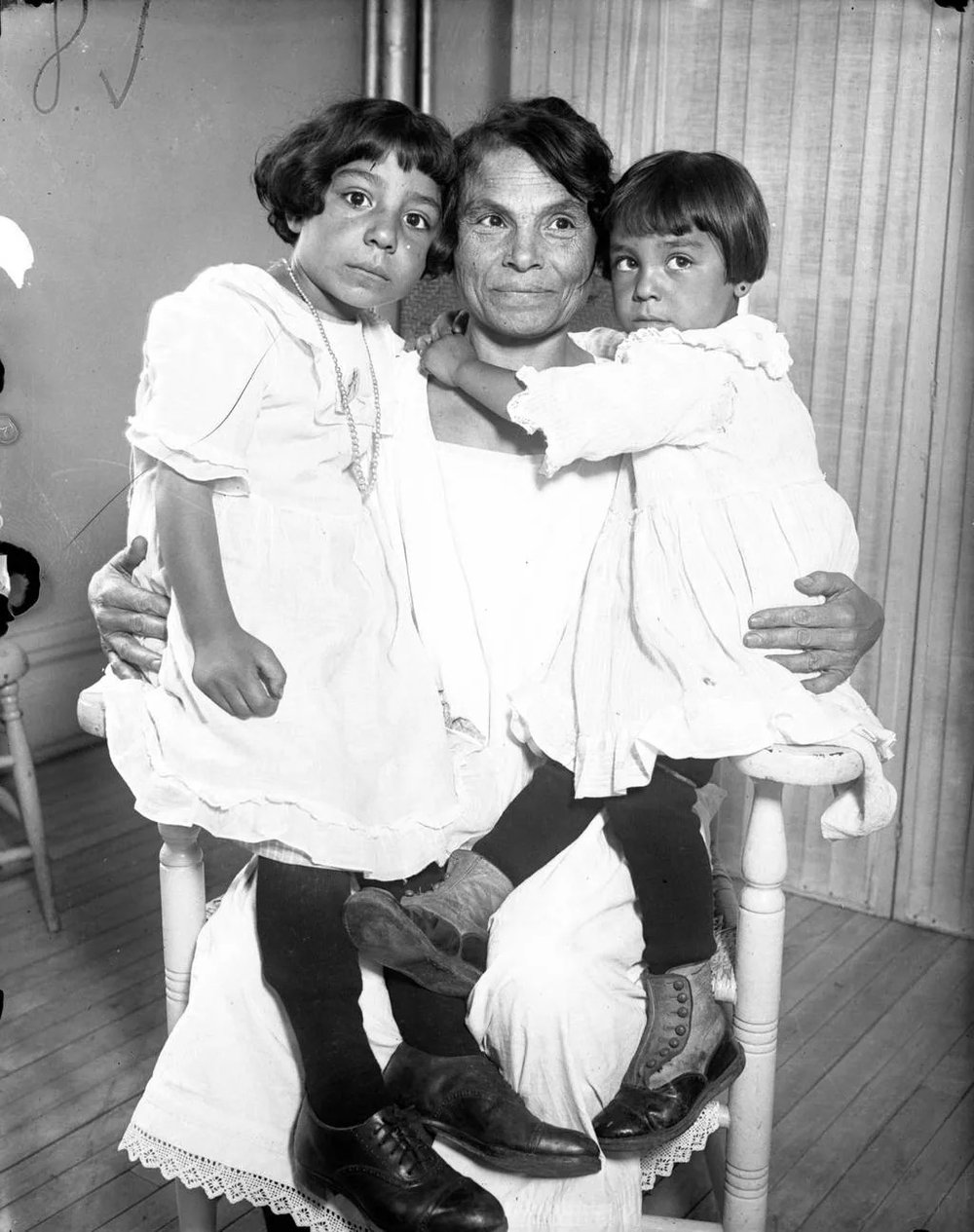 Sabella Nitti with her children