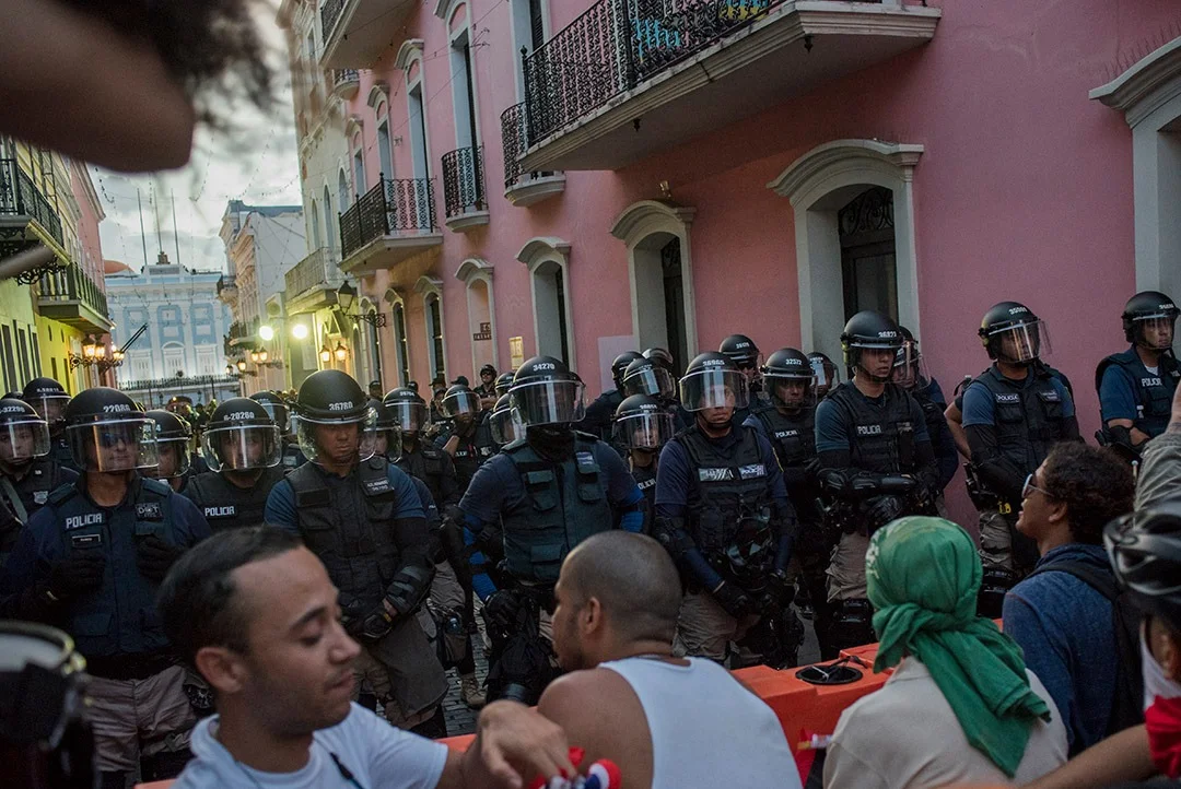 "Esas no son formas de protestar": 9 puntos sobre libertad de expresión y la relación Policía-manifestante