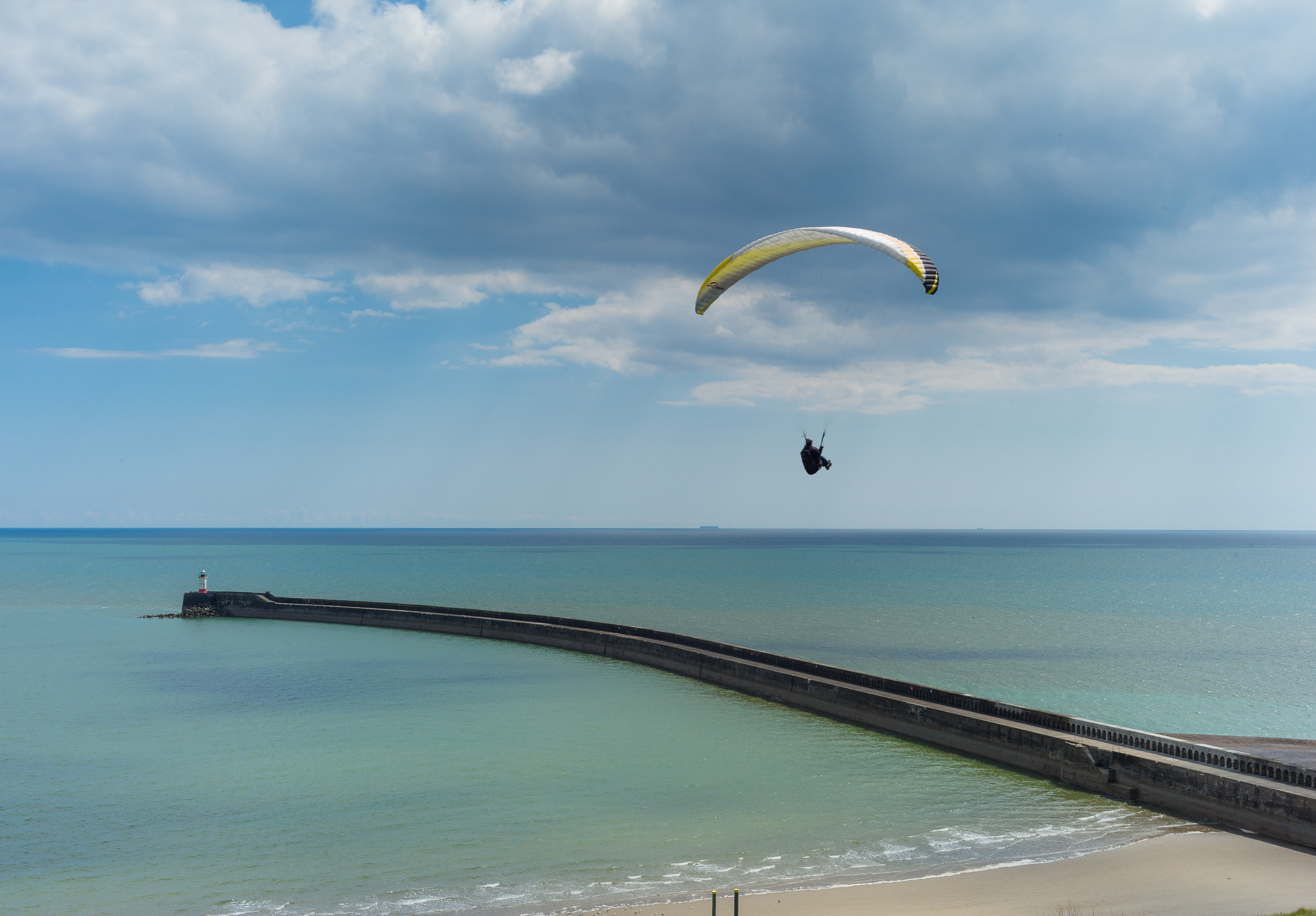 BS_NEZ-L1006487.jpg