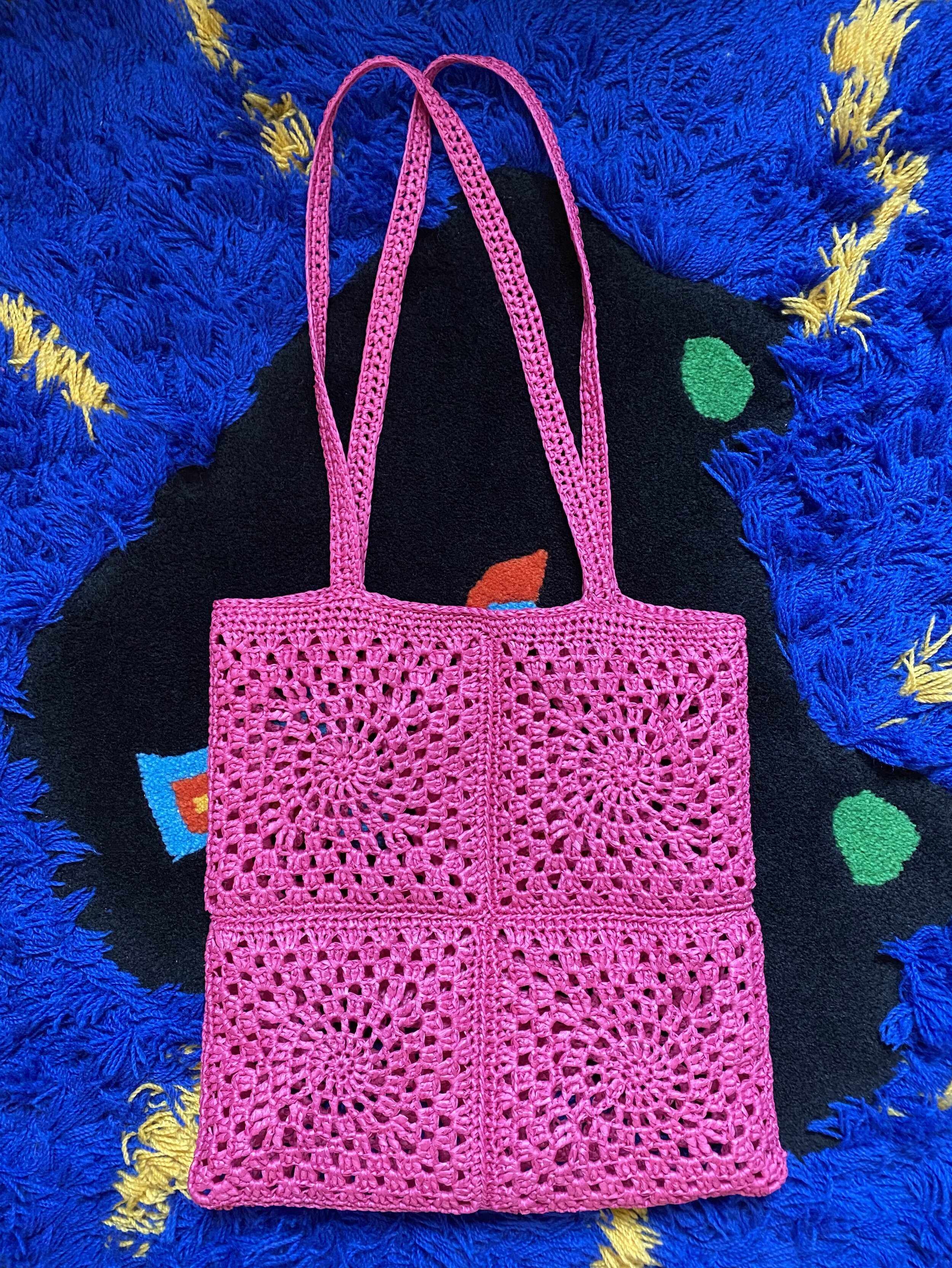  Rafia granny square crochet bag, pattern courtesy of Wool and the Gang 