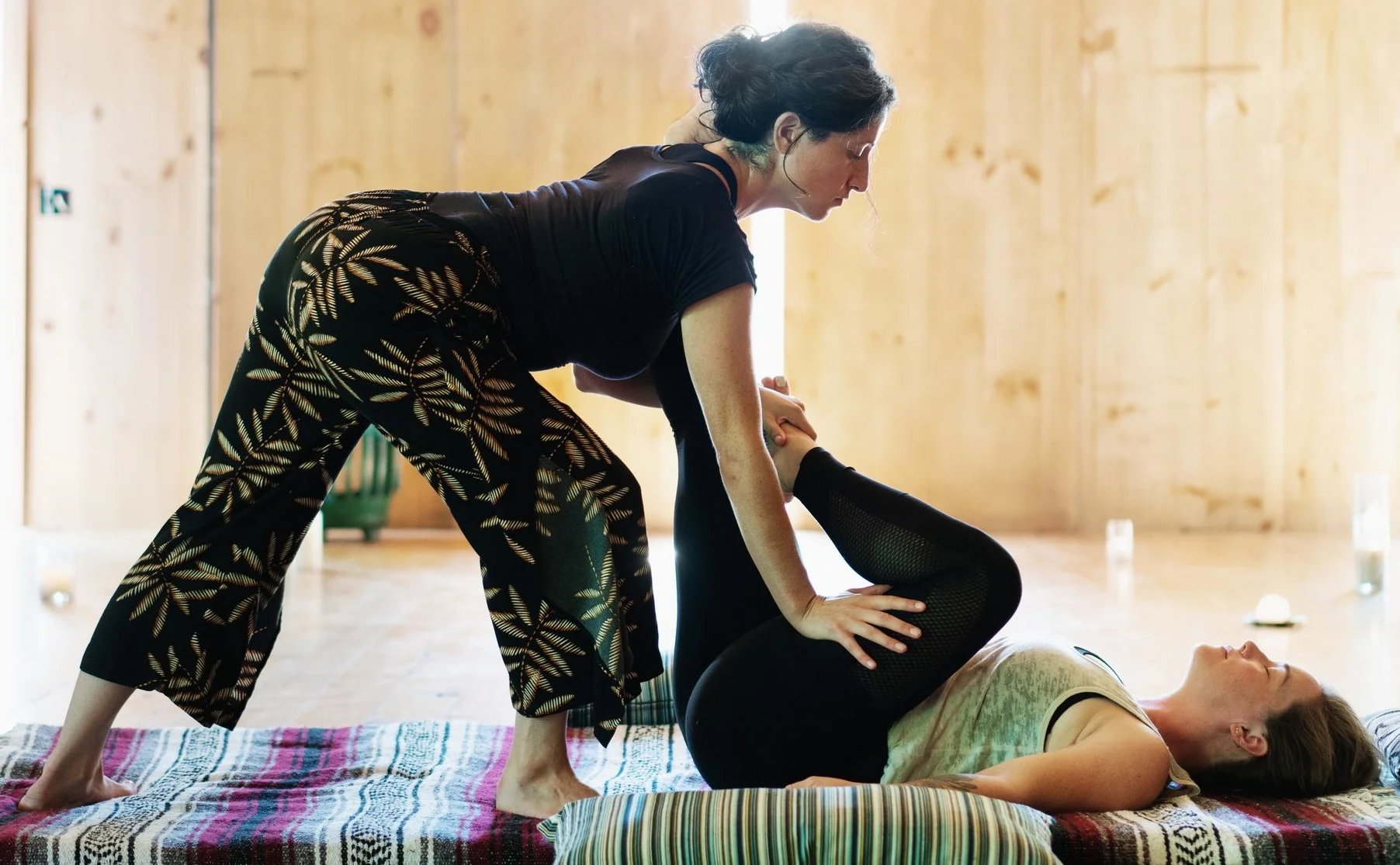 Rebecca Sylvia Posner is a Level 2 Thai Yoga bodywork practitioner