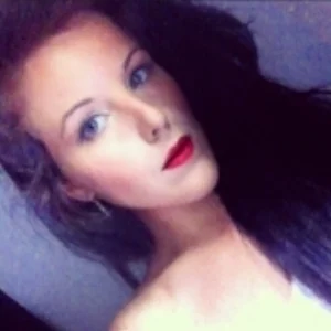 CarolinePic.jpeg