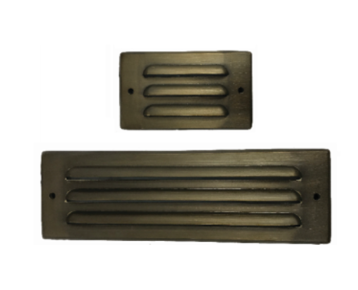 BRIO (BRASS) AMBER STEP LIGHT