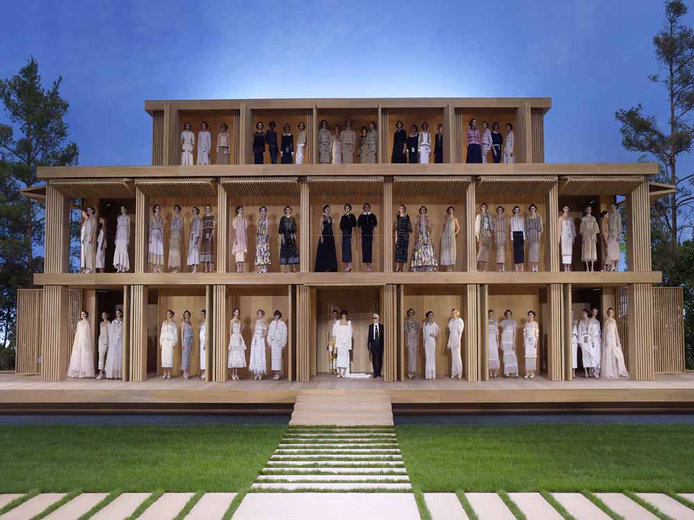 Couture Spring 16 the green house.jpg