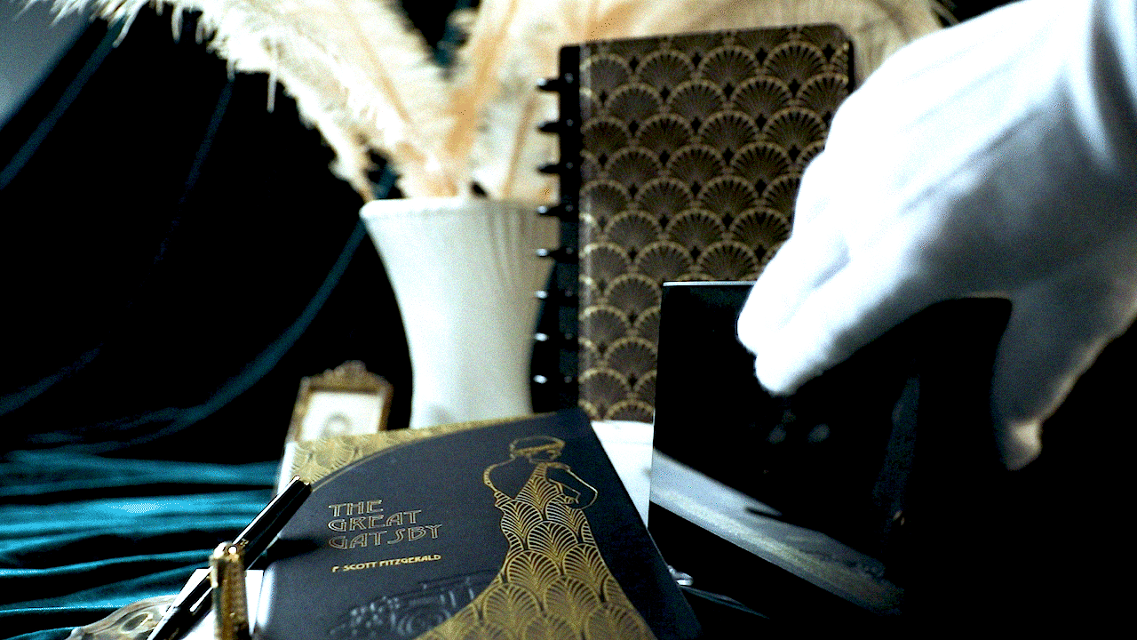 DA210_Great_Gatsby_Pen_Box_BK_GIF.gif