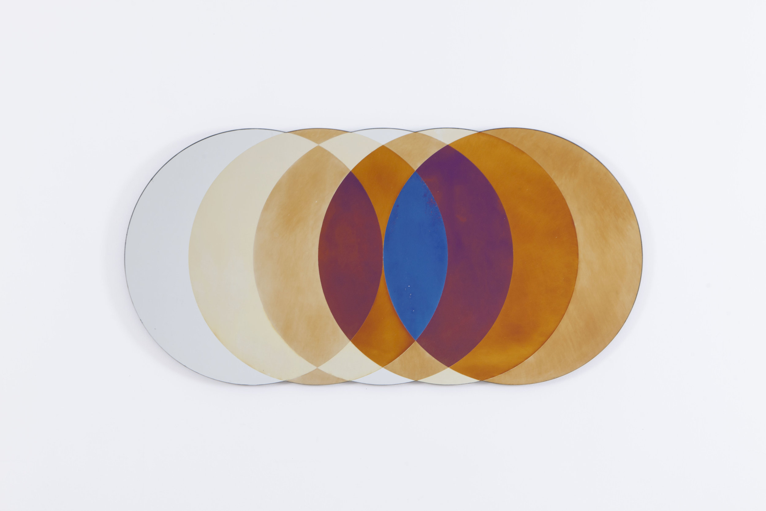 transnatural_Transience_mirror_circle_byfloorknaapen_02.jpg
