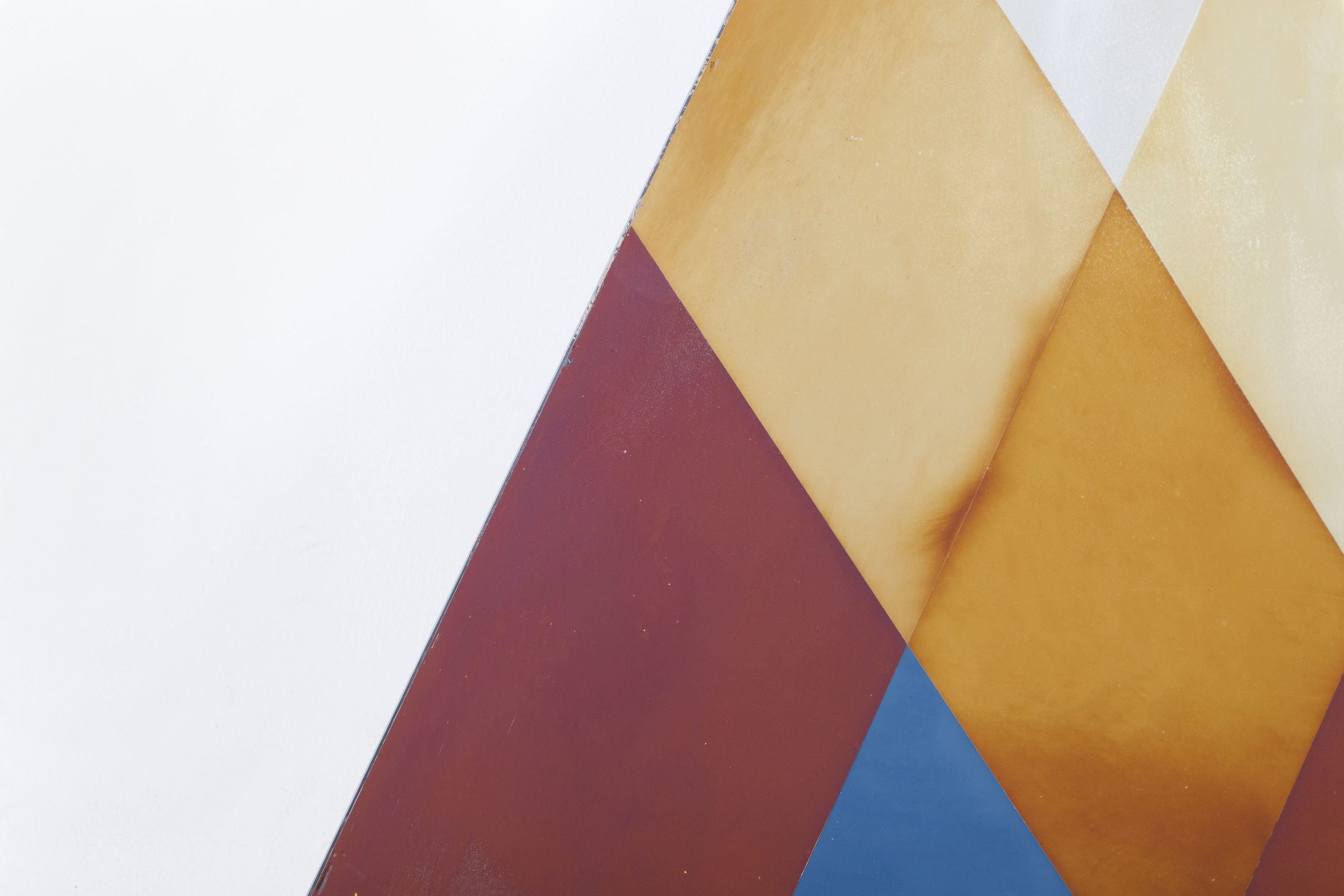 transnatural_Transience_mirror_triangle_closeup_byfloorknaapen_36.jpg