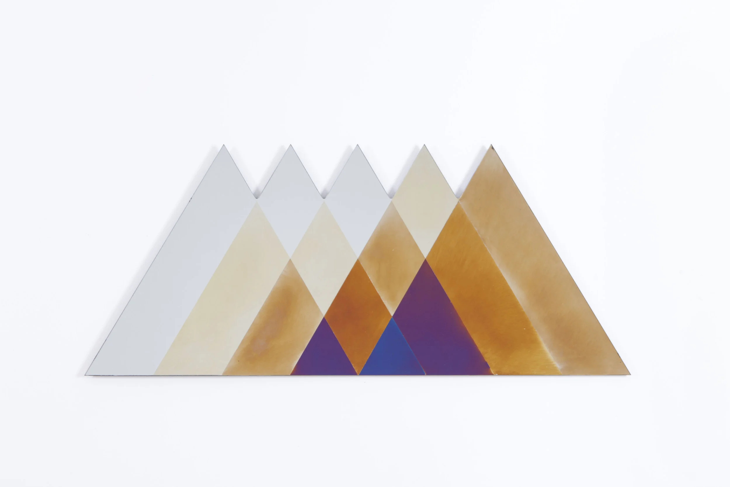 transnatural_Transience_mirror_triangle_byfloorknaapen_03.jpg