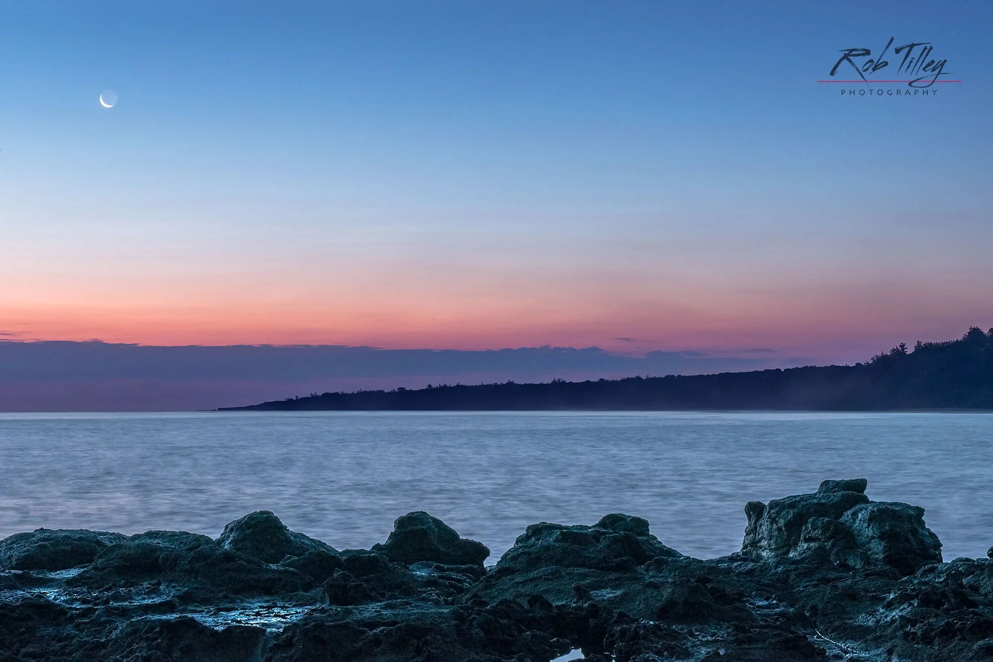 Mokolea Point Moonset.jpg