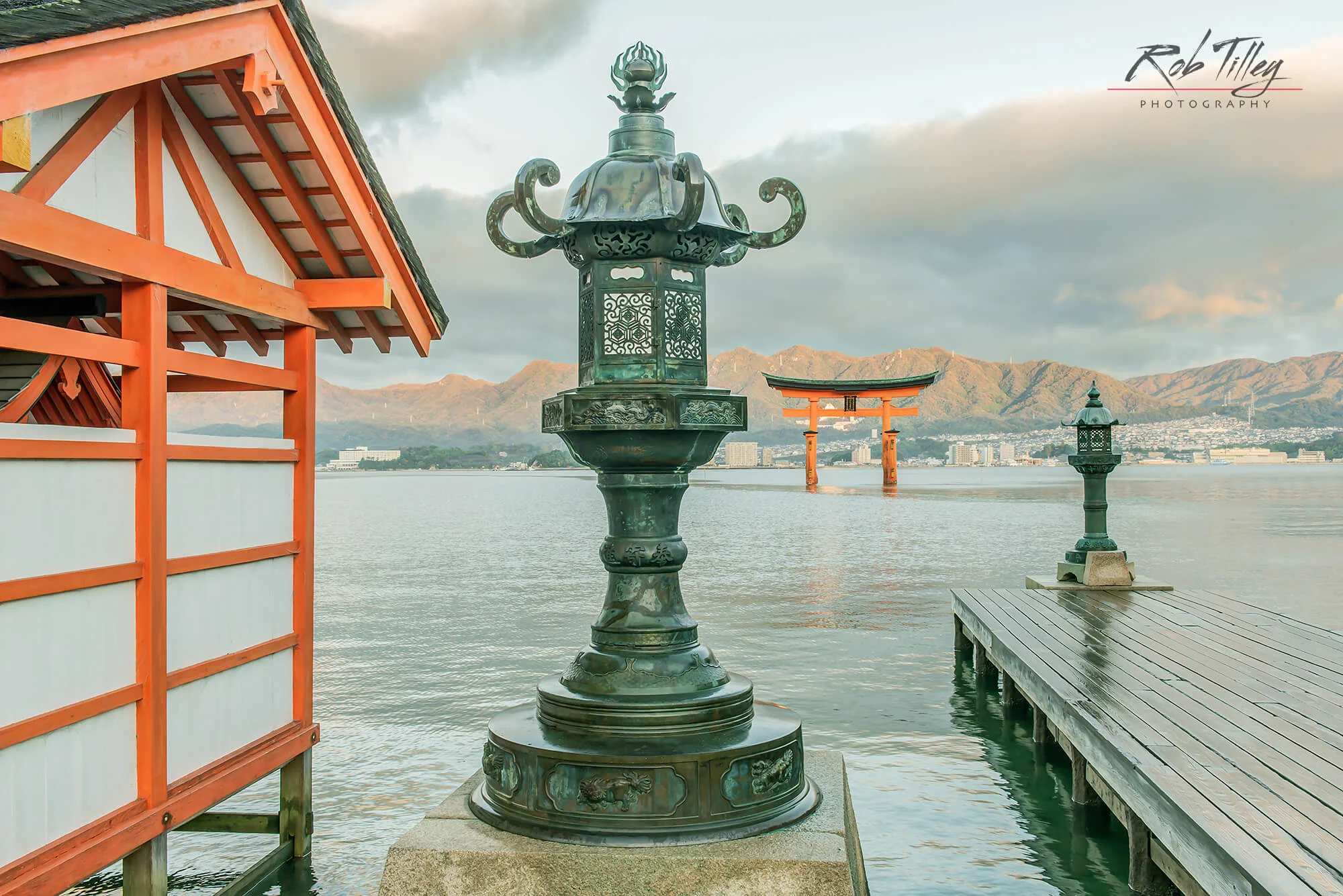 Itsukushima Shrine III.jpg