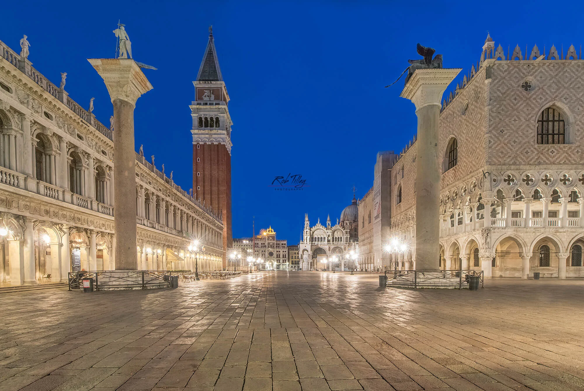 San Marco Piazza Dawn.jpg