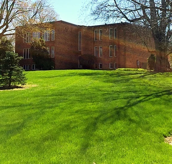 16%2BW.%2BHarrison_front%2Bof%2Bbuilding.jpg