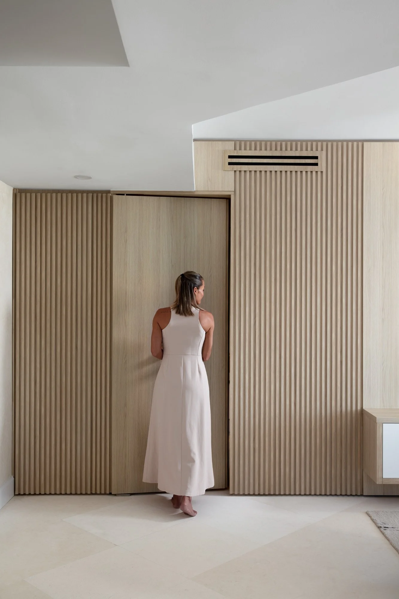 6000-island-blvd-maca-interiors-@davehenzstudio-img12.jpg