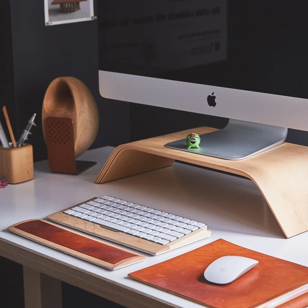 desk2.jpg