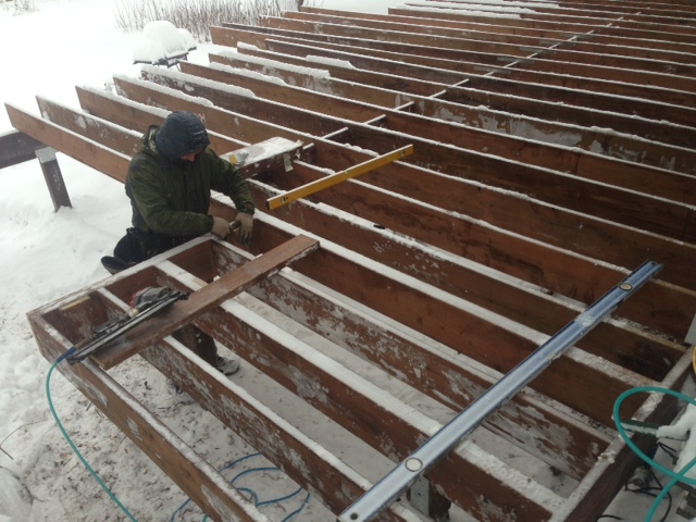 winter deck construction.jpg