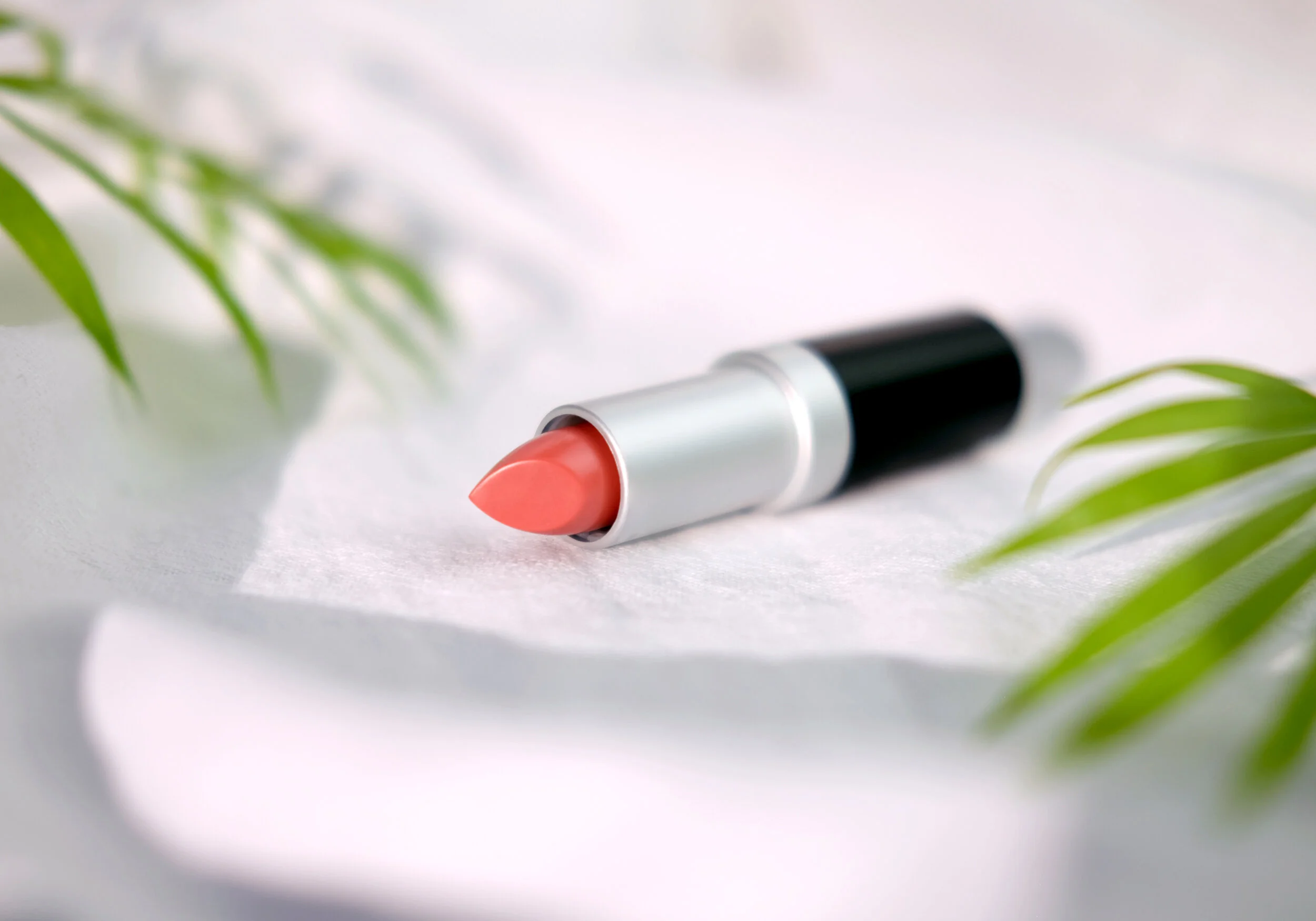 lipstick-sheet-leaves.jpg