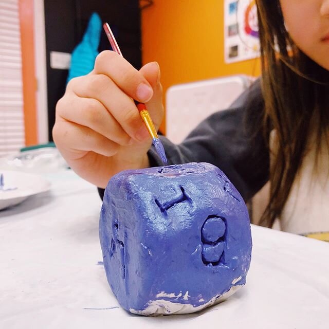 A Greek Alphabet- Making A Polyhedron⚜️🎨
There are many ancient civilizations that created polyhedrons to use as mathematical devices or simply as dice! We created our own with clay, paint, and sculpting tools!