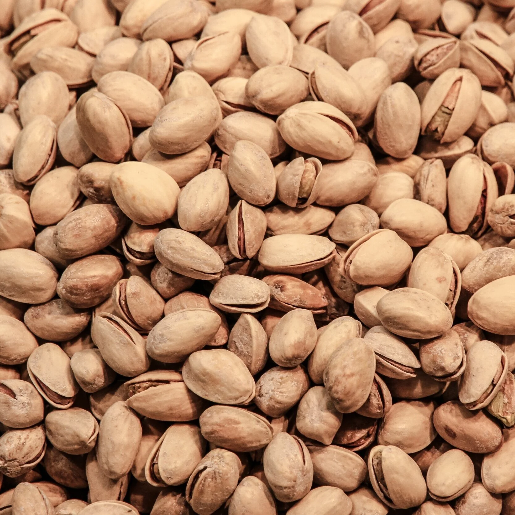 nuts-appetizer-natural-crisps-52521.jpg