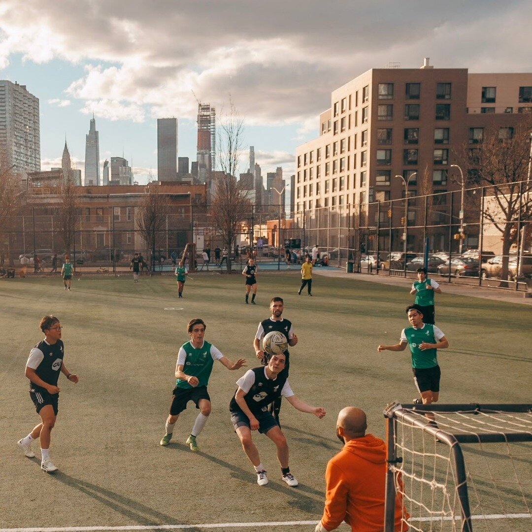 #SPOTDROP It's time to get your game faces on at 📍Murray Hill Playground. This sun-lit field sits right in the heart of Long Island City and we're gearing up for kickoff this weekend. Register now and feel the immediate gratification - 🔗 in bio. ⁠
