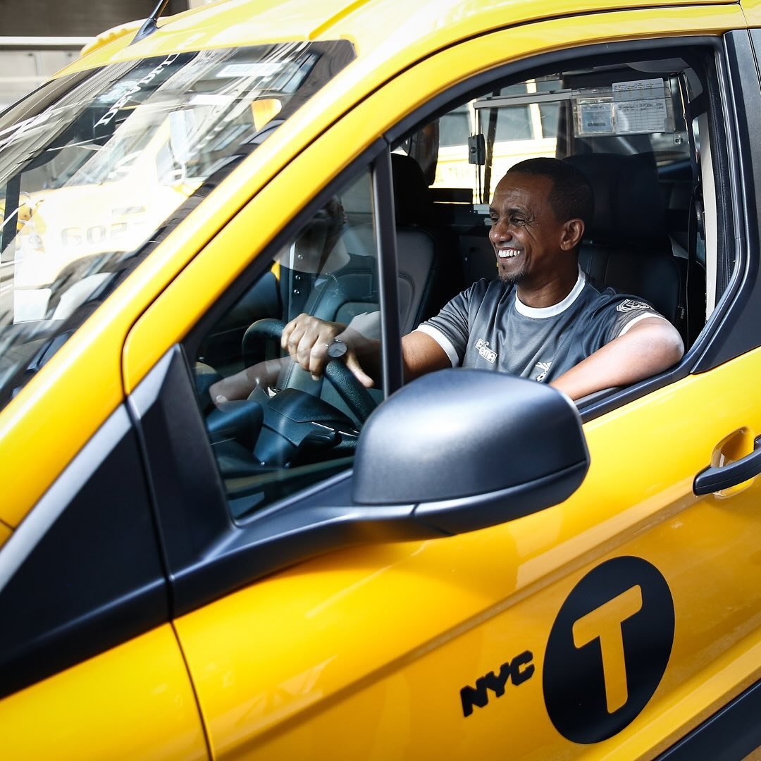 You step out the doors of Grand Central and it&rsquo;s your first day (ever) in NYC. Who&rsquo;s the first face you see? 🚕

Together with @palomafootball, we set out to show our gratitude to the city that helped shape our vision, our businesses and 