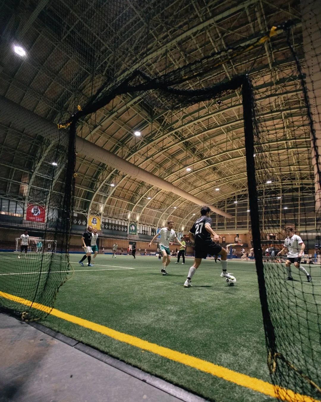 Stay warm at 📍 @majorowensctr this winter with our Bedford Armory indoor leagues 🥶⚽️ 

Register now before Early Bird pricing expires and things start to really heat up:

🗓️ Sundays | Crown Heights (Bedford Armory) | 5v5 | P2 

🐦 Early Bird Prici