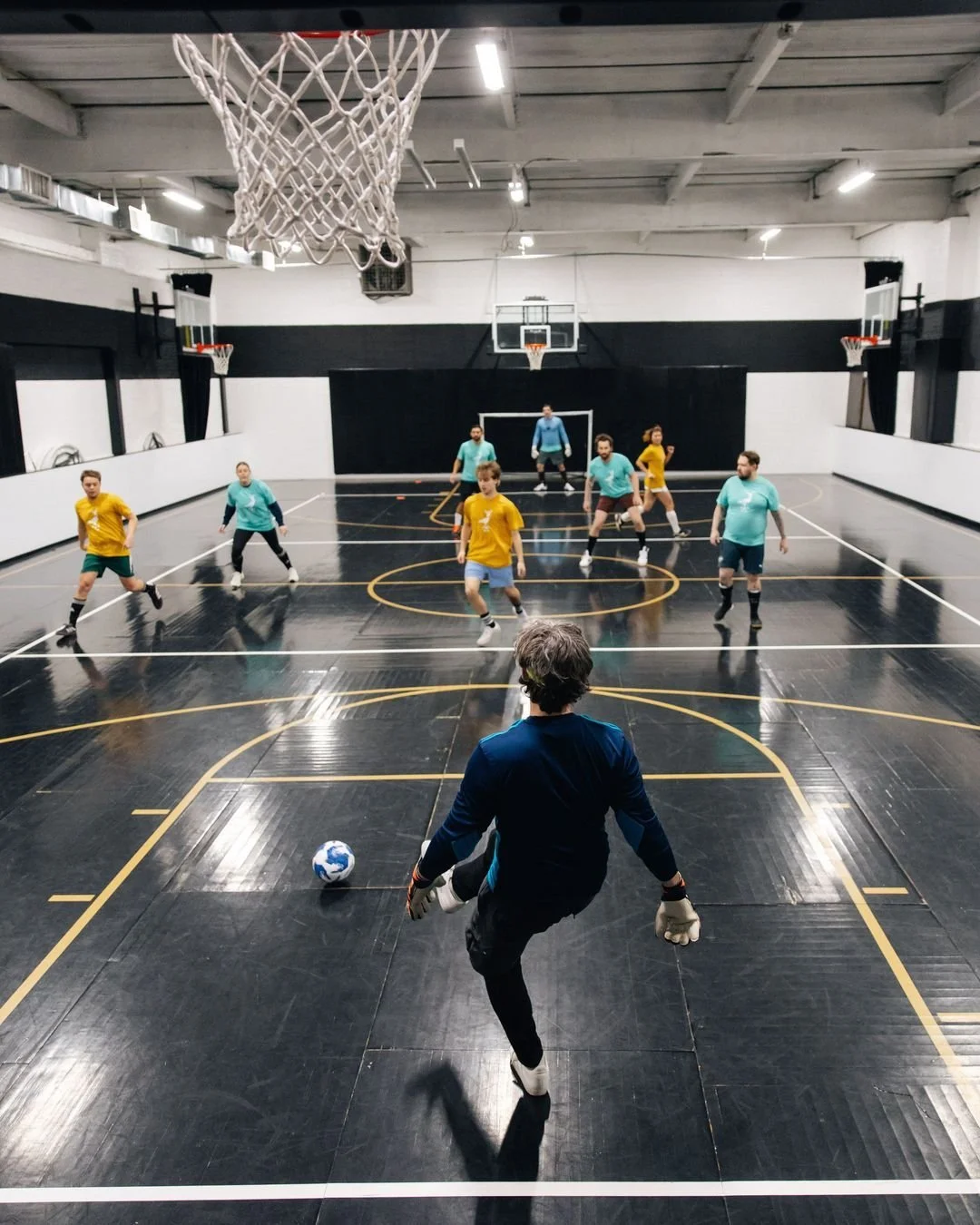 Hard co(u)r(t)e ballers 💪⚽️

❄️ Wednesdays | 📍 Boerum Hill (The Post &ndash; Baltic St Gym) | 5v5 | P3/P4
💁&zwj;♀️ Female spots only 
🗓️ Launches January 7th