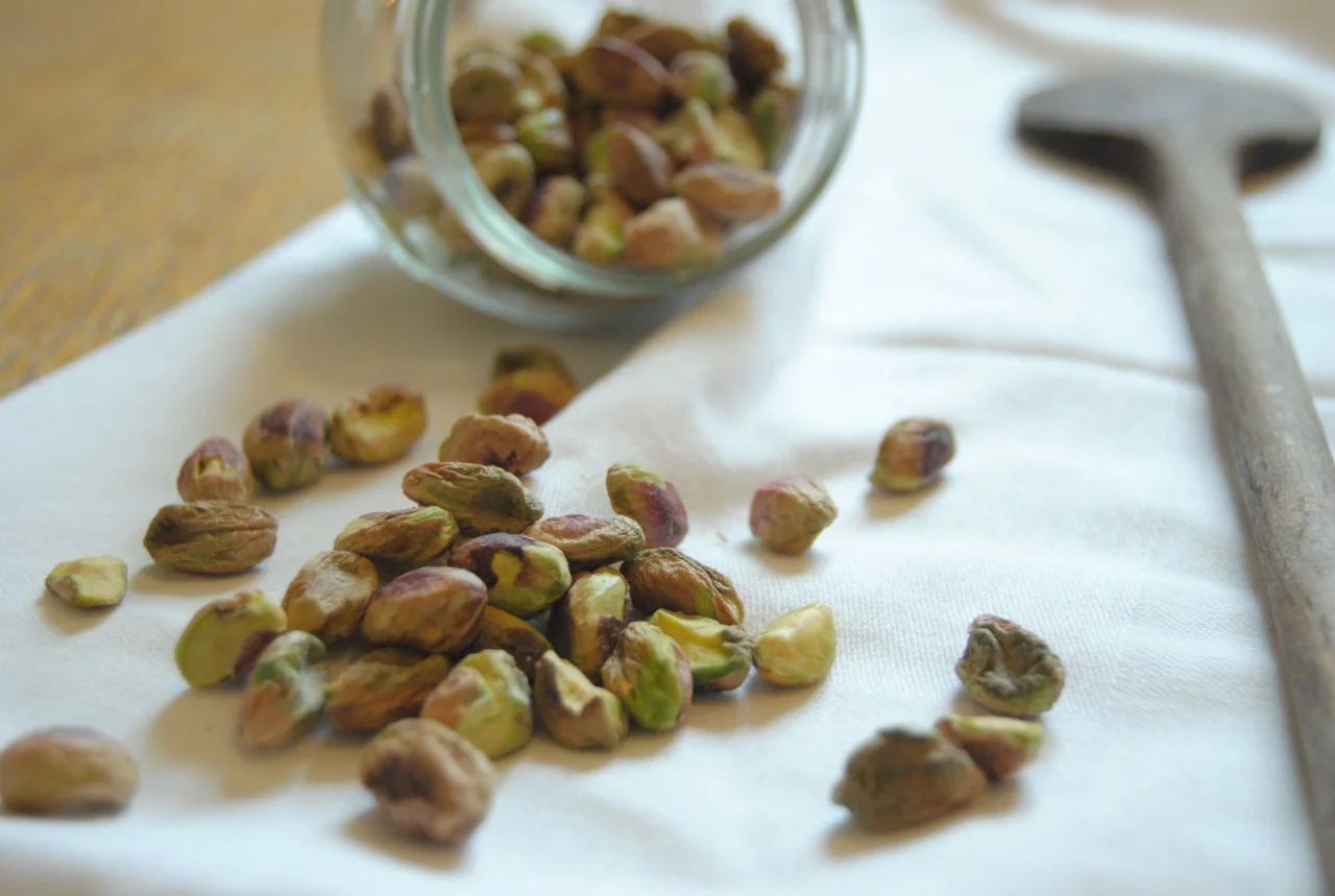 pistachios/crumble/recipe.jpg