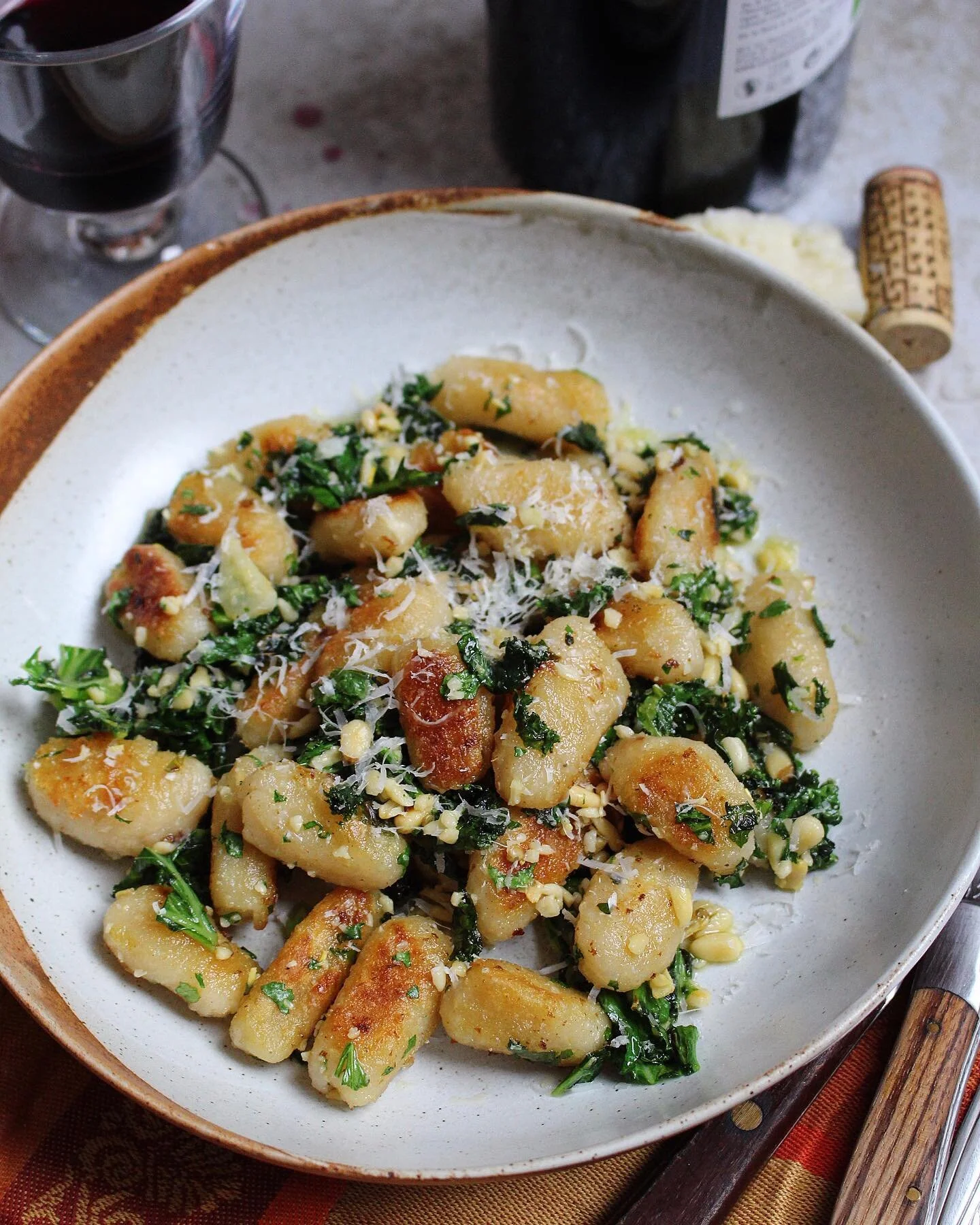 CELERIAC GNOCCHIS, KALE AND TRUFFLE PESTO 🌿
And we are back! You can now book you spot for the first group Zoom cooking class of the year.

&bull; Ingredient star: Celeriac
&bull; Recipe: Celeriac gnocchis with kale and truffle pesto
&bull; When: 28