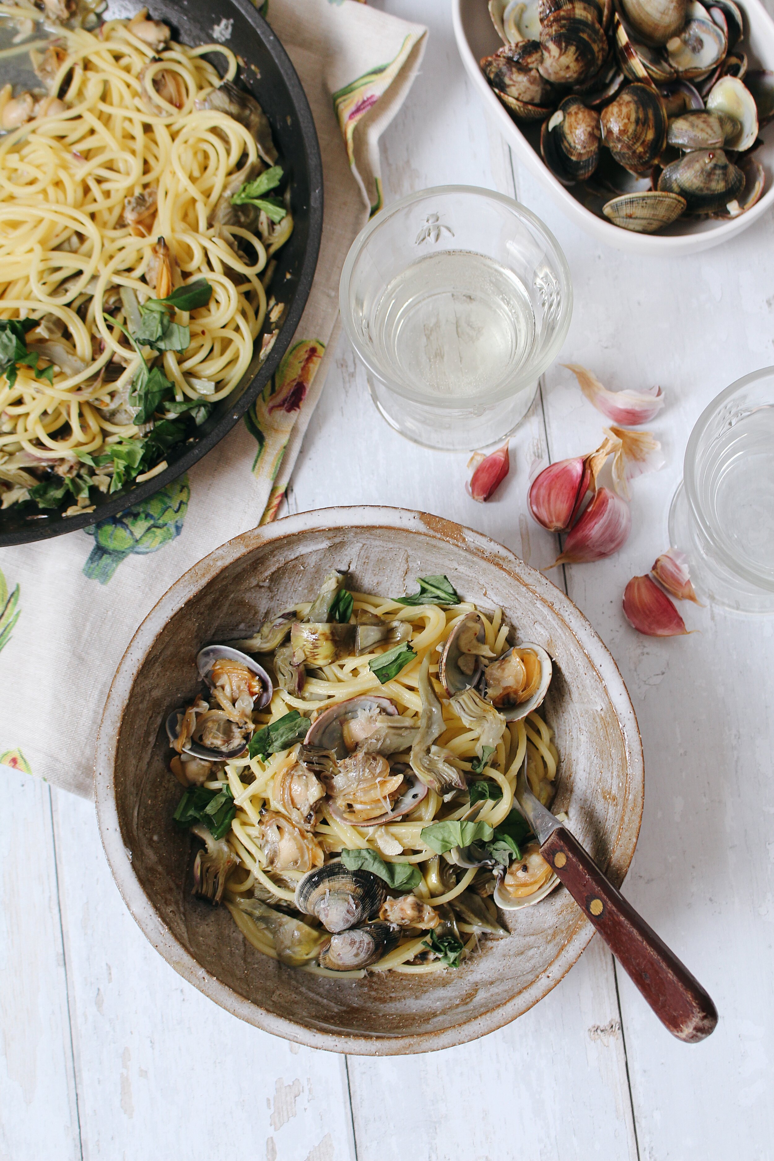 BABY ARTICHOKE AND CLAMS SPAGHETTI