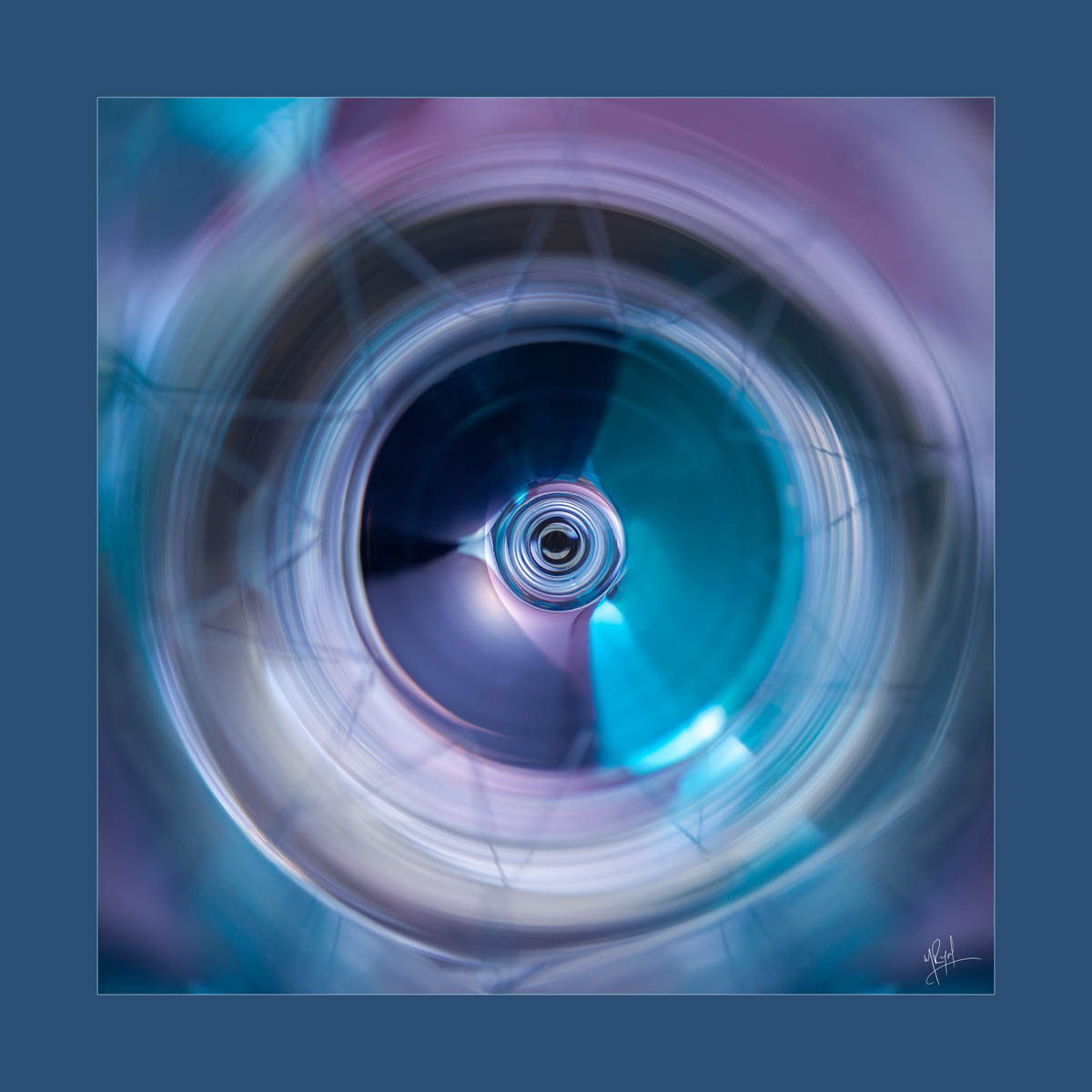 circulo_azul_monica_royal_macro photograph blue and purple wine glass with lines and triangles abstract  art