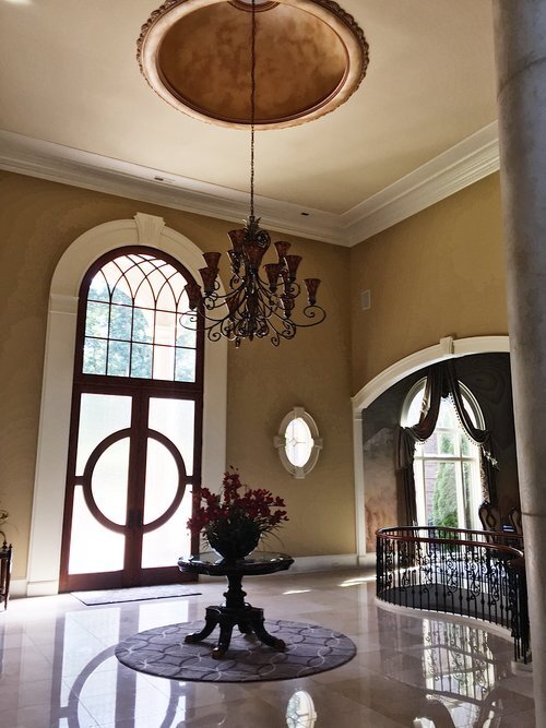 foyer.jpeg