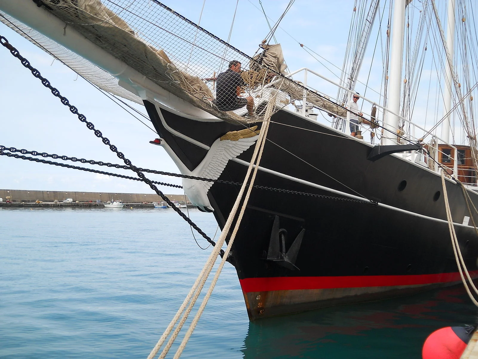 Nave_Italia_polena.jpg