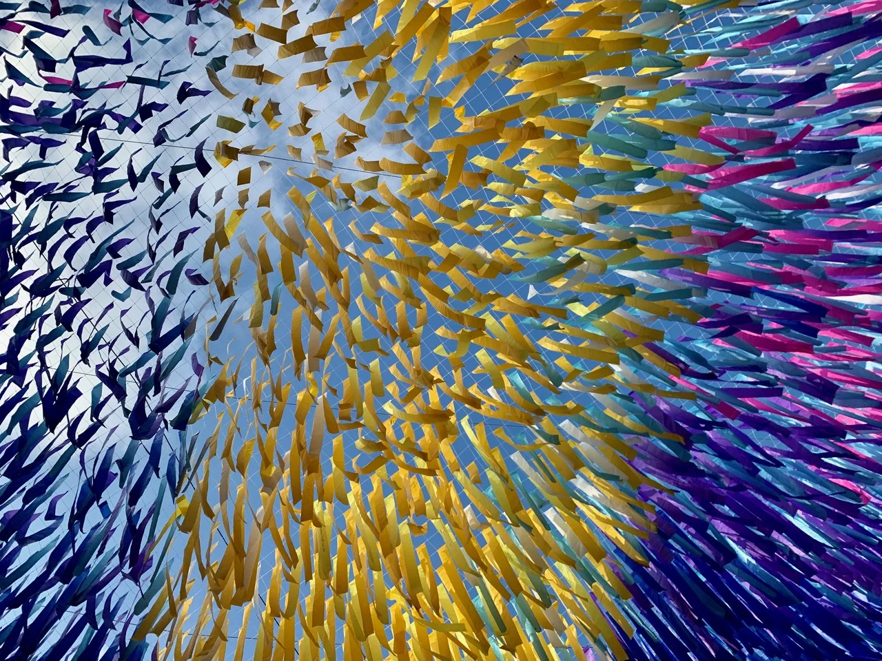 BERLINO – La città in festa per i trent’anni dalla caduta del muro