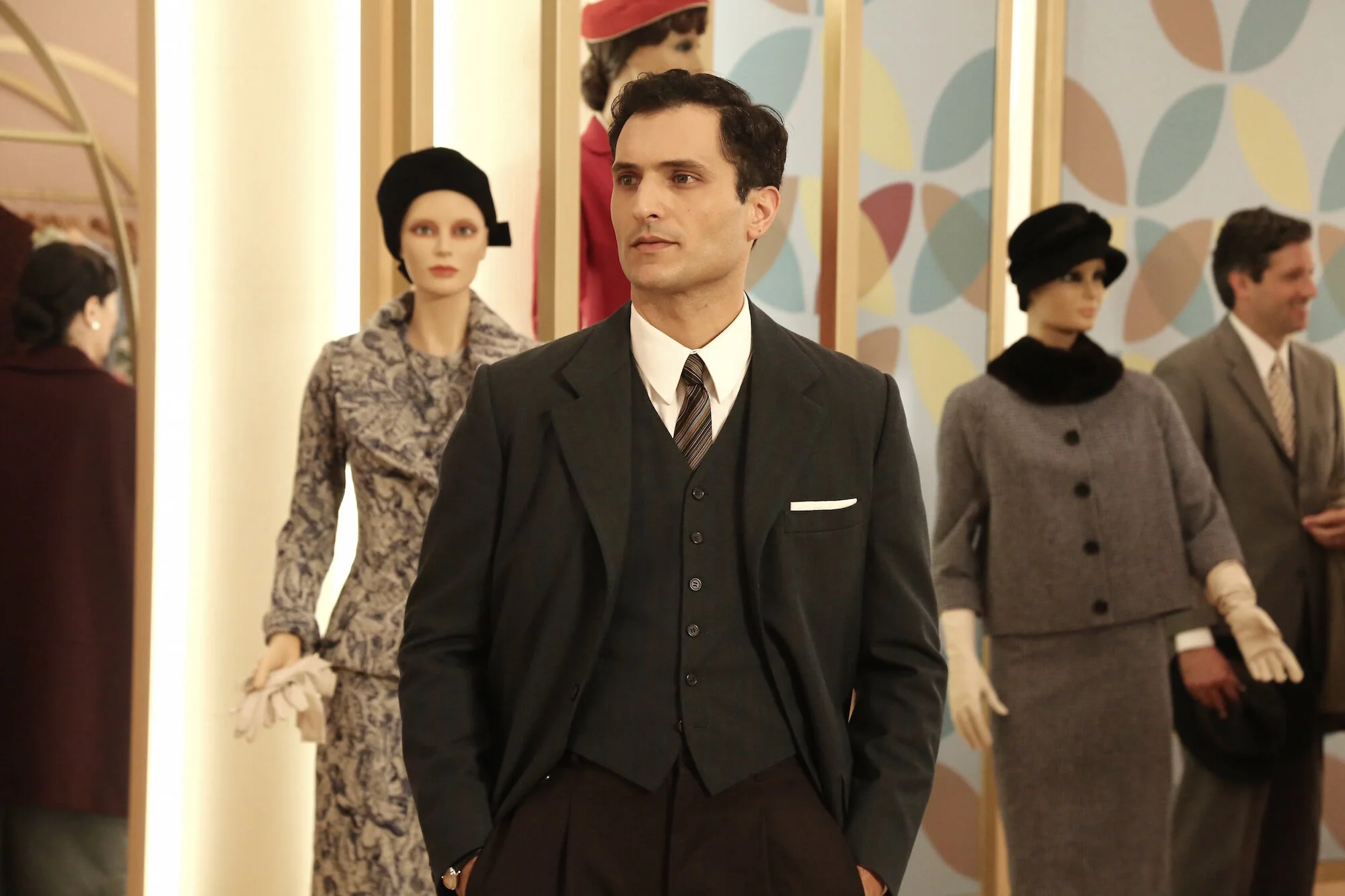 ALESSANDRO TERSIGNI - L'impresario geniale de Il Paradiso delle Signore