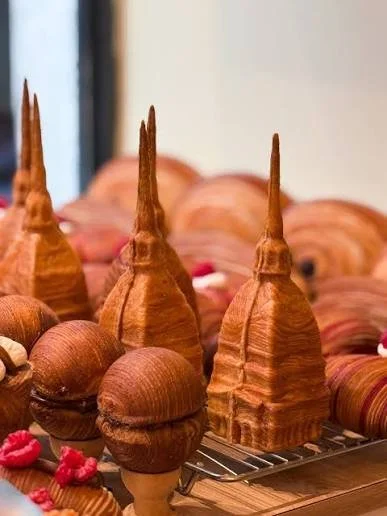 mole-croissant.jpeg