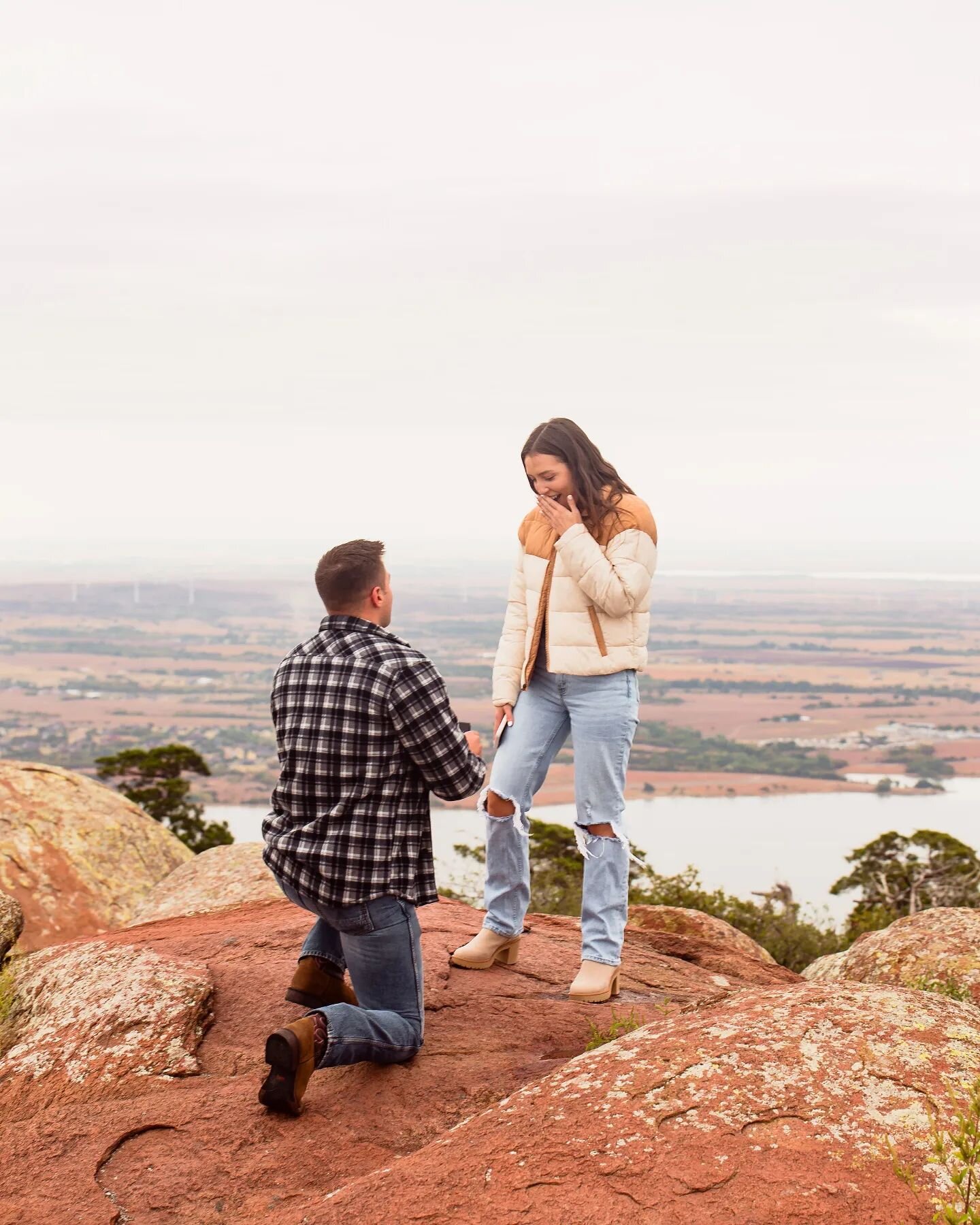 Ellie said YES!💍 I still get overwhelmed with pure joy before each and every proposal shoot. There is so much energy and love in the air and I can't get enough of it! Especially when we are able to pull off a surprise after planning for a couple mon