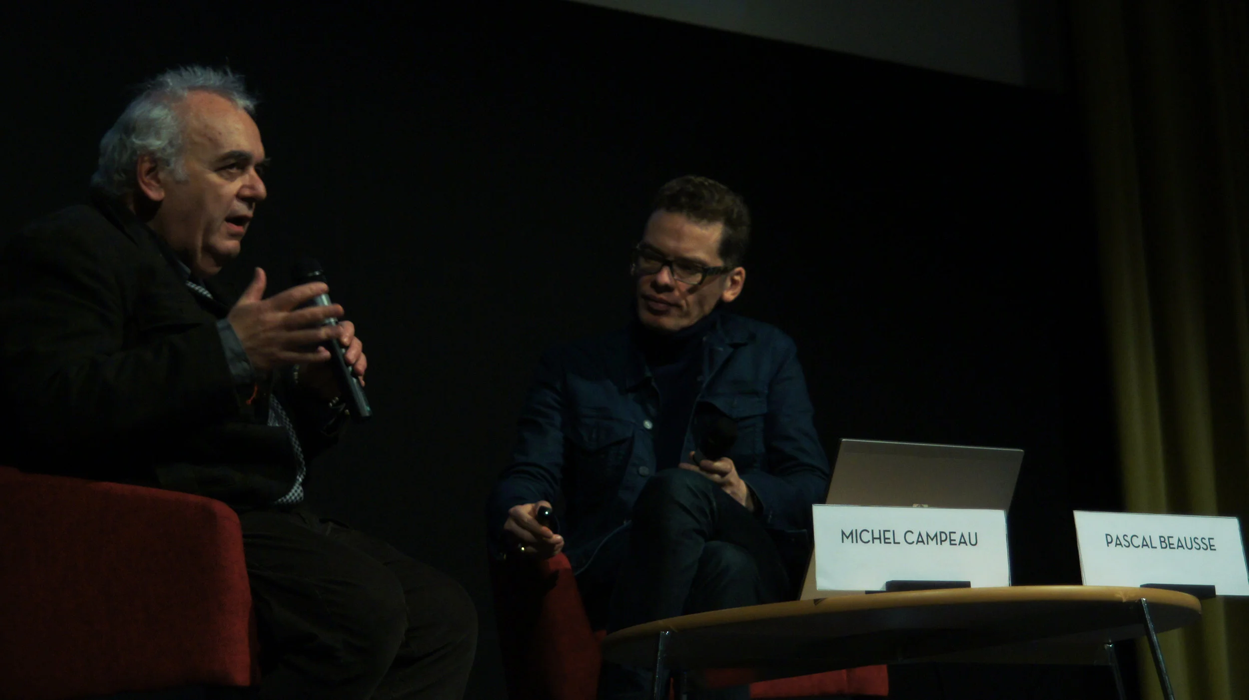 Entretien avec Pascal Beausse, Responsable de la collection photographie, Centre national des arts plastiques – CNAP Plateforme Paris-Photo, Grand-Palais, Paris, France, 13 novembre 2016 https://vimeo.com/191809734