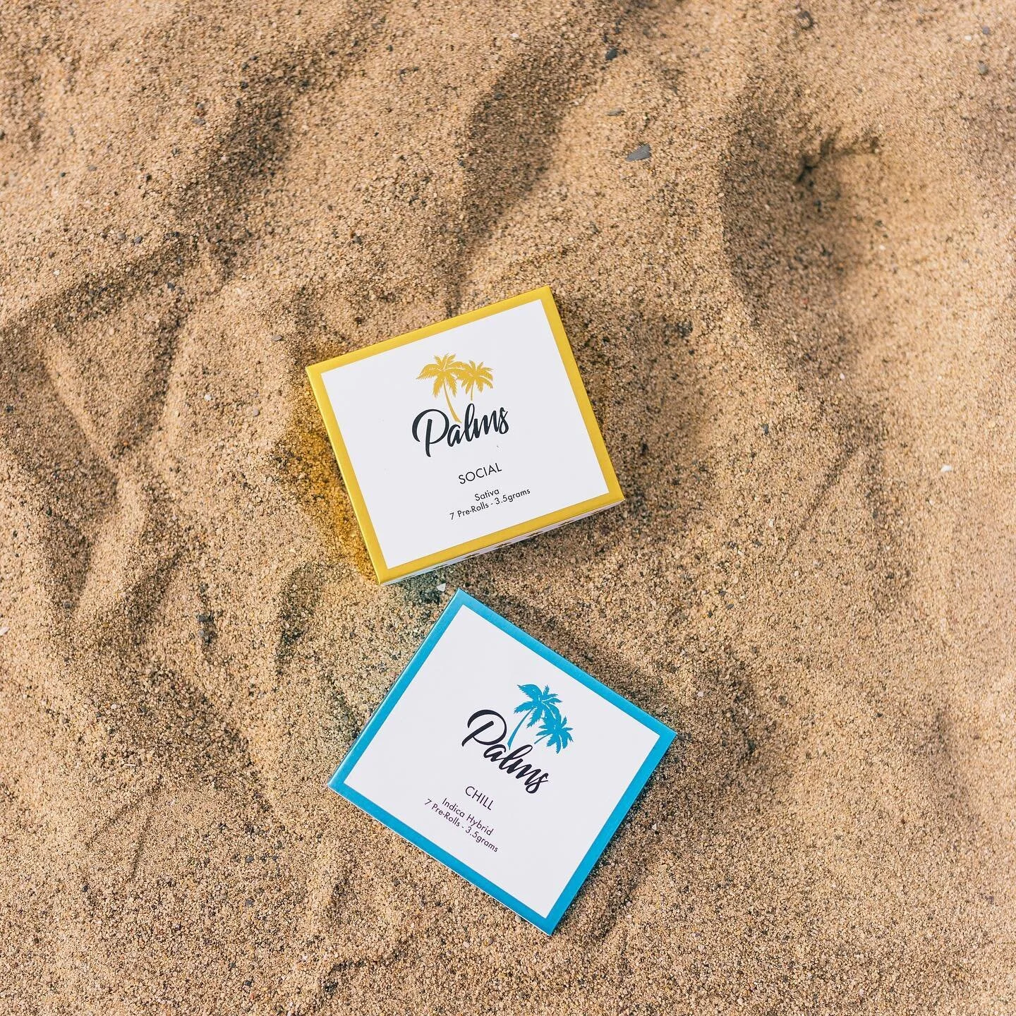 CHILL or SOCIAL day at the beach🏝📖🍹🏝Take your pick!
