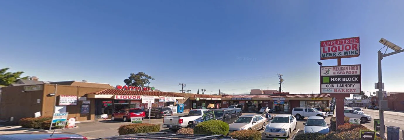 Convenient Store Anchored Center