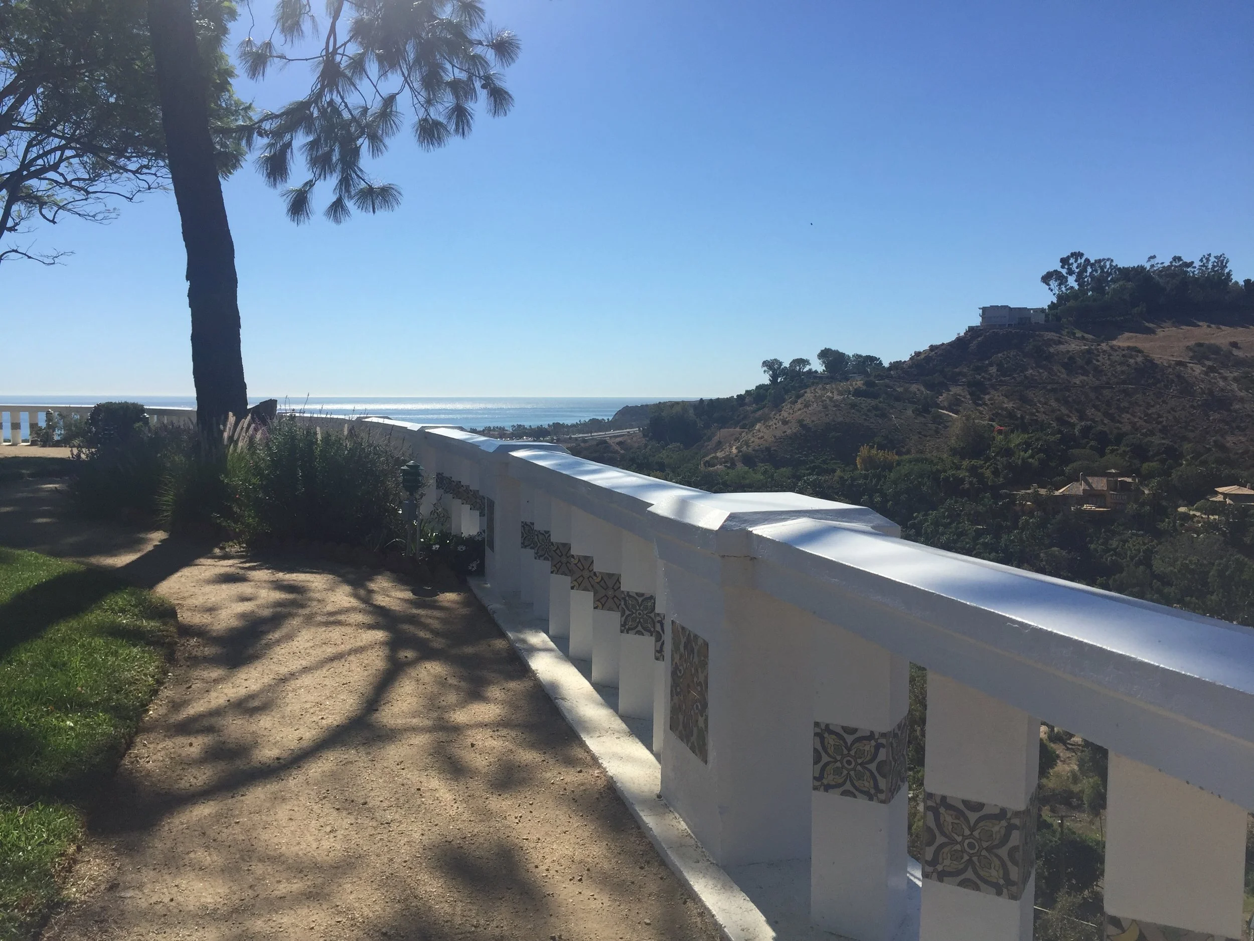 Whisper and Laugh  Dec 10-12th, 2021.  Serra Retreat Center in Malibu