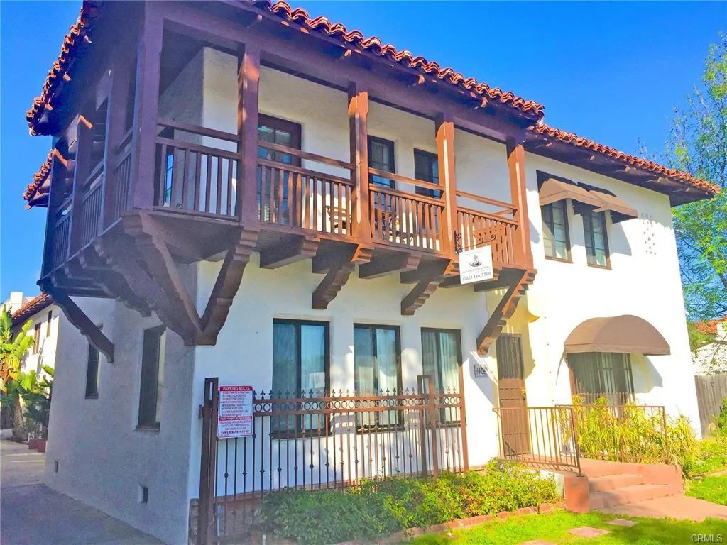 1408 N Broadway St, Santa Ana $2,425,000 12 Units | $202,083/unit | $157,080 GSI | 9, 864 SqFt | Built in 1929 | $245.84/sqft