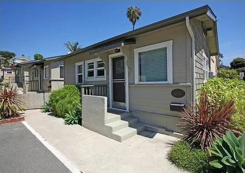 468 3rd St, Laguna Beach $2,075,000 5 Units | $439,000/unit | $98,640 GSI | 2,226 SqFt | Built in 1929 | $932.17/sqft