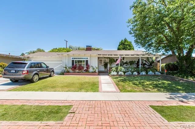 1724 Paloma Dr, Newport Beach $1,220,000 SFR | 3 Beds | 2 Baths | 1,785 sqft | 8,276 sqft lot | Built in 1957 | $683.47/sqft
