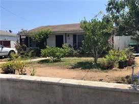 1033 W 18th St , Costa Mesa $500,000 2 beds 1 full baths | 1,079 sqft | 7,375 sqft lot | Built in 1950 | $463.39/sqft | SFR
