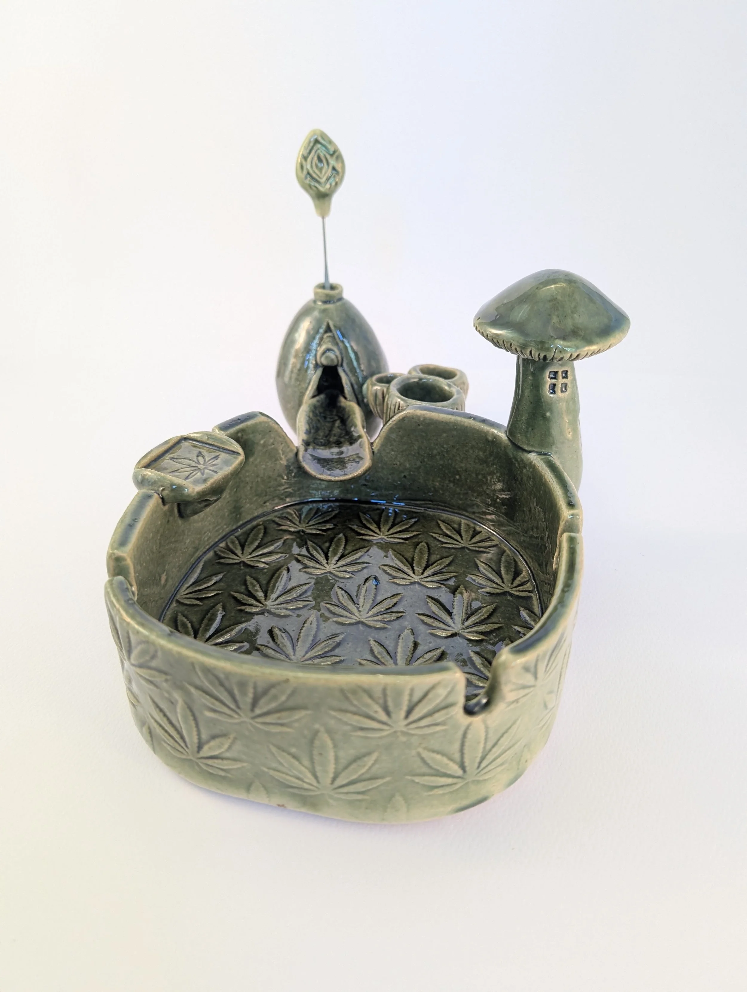 avb-dish-ceramic-02.jpg