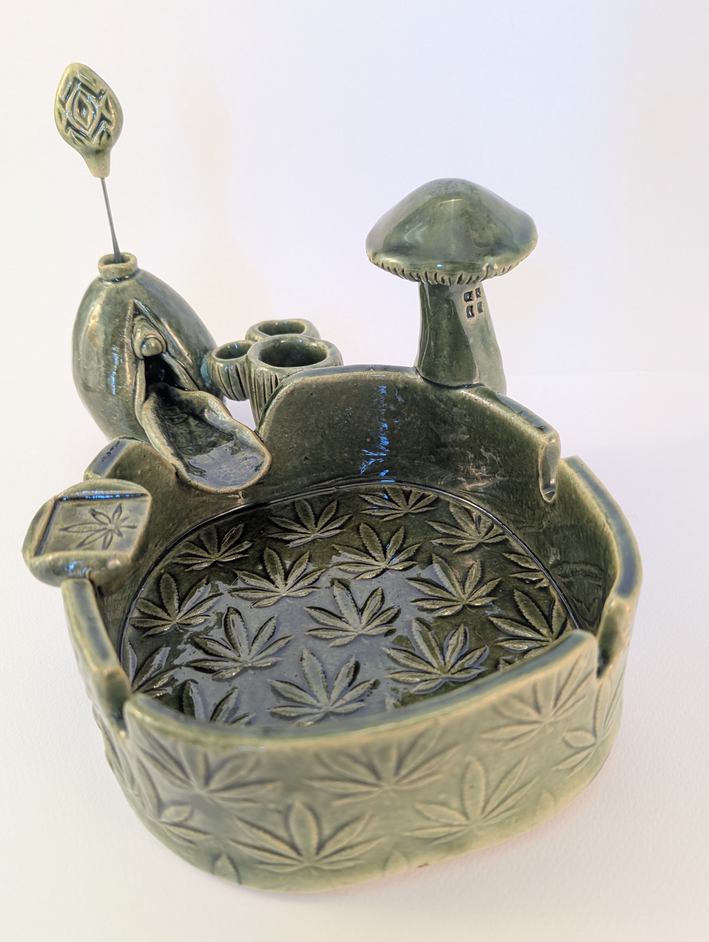 avb-dish-ceramic-01.jpg